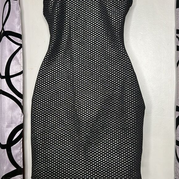 Material Girl fitted racer back gold sparkle dress size medium - Picture 9 of 11